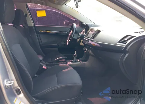 2015 Mitsubishi Lancer Evolution Gsr из США, поврежденный, VIN JA32W8FV9FU006713